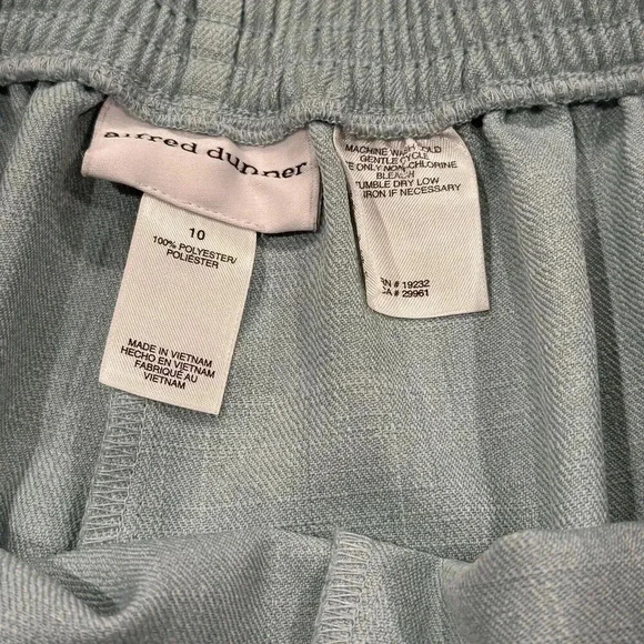 Alfred Dunner Pull On Elastic Waist Pants Sz 10 Inseam 27” Polyester Lt Green - Picture 3 of 3